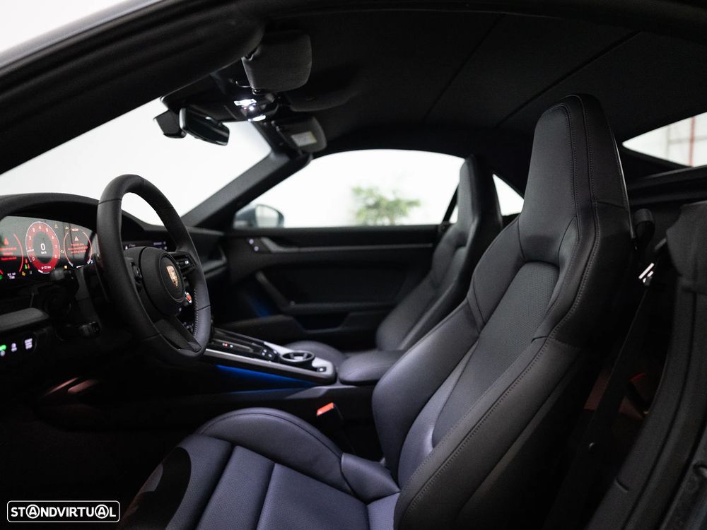 Porsche 911 (992) Carrera GTS PDK - 29