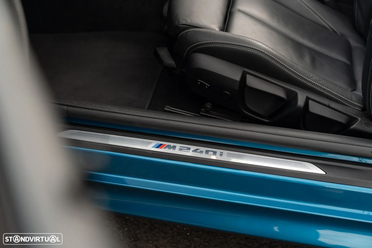 BMW M240i Standard - 12