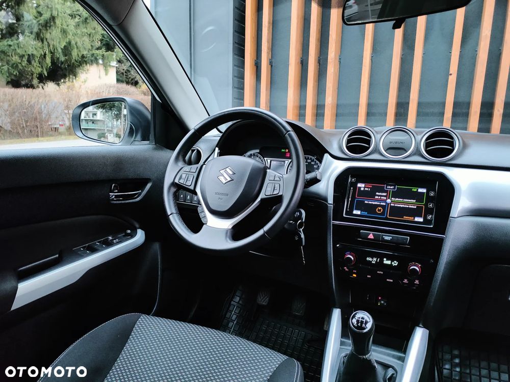 Suzuki Vitara 1.6 Premium 2WD - 34