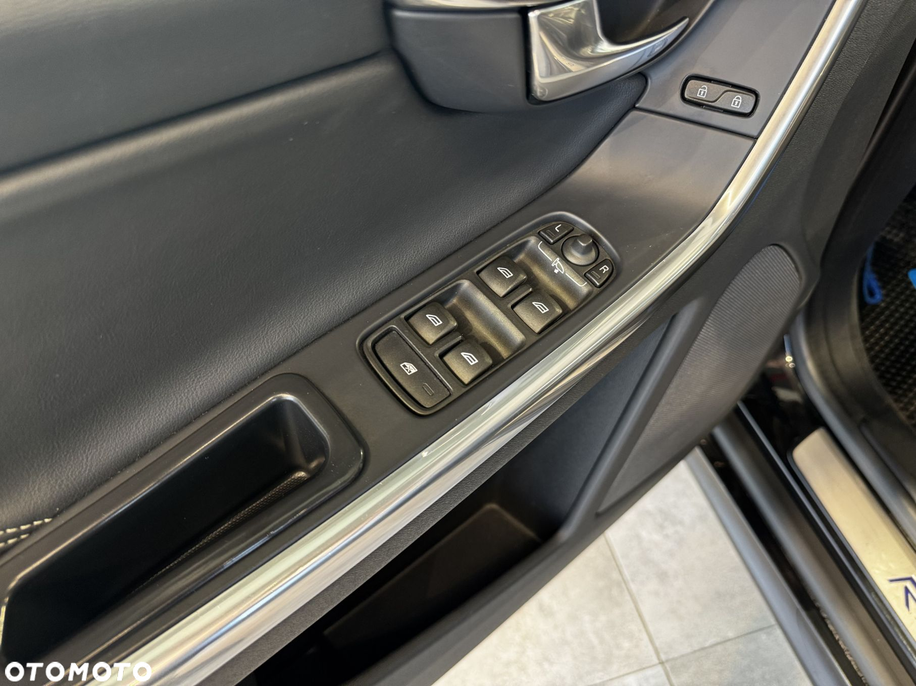 Volvo XC 60 - 19