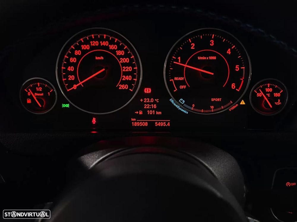BMW 320 d Sport Line - 25