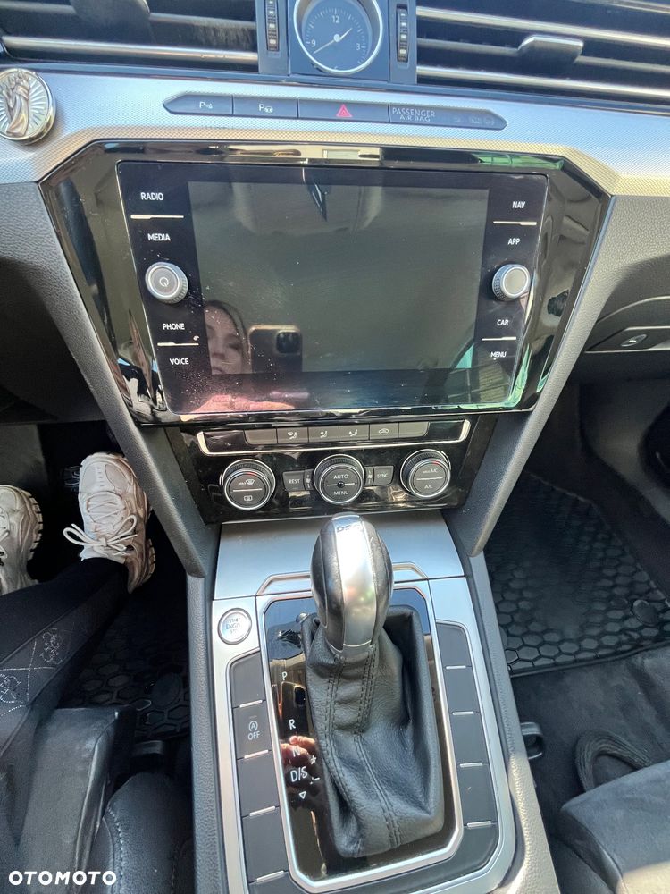 Volkswagen Passat 1.6 TDI SCR DSG Comfortline - 15