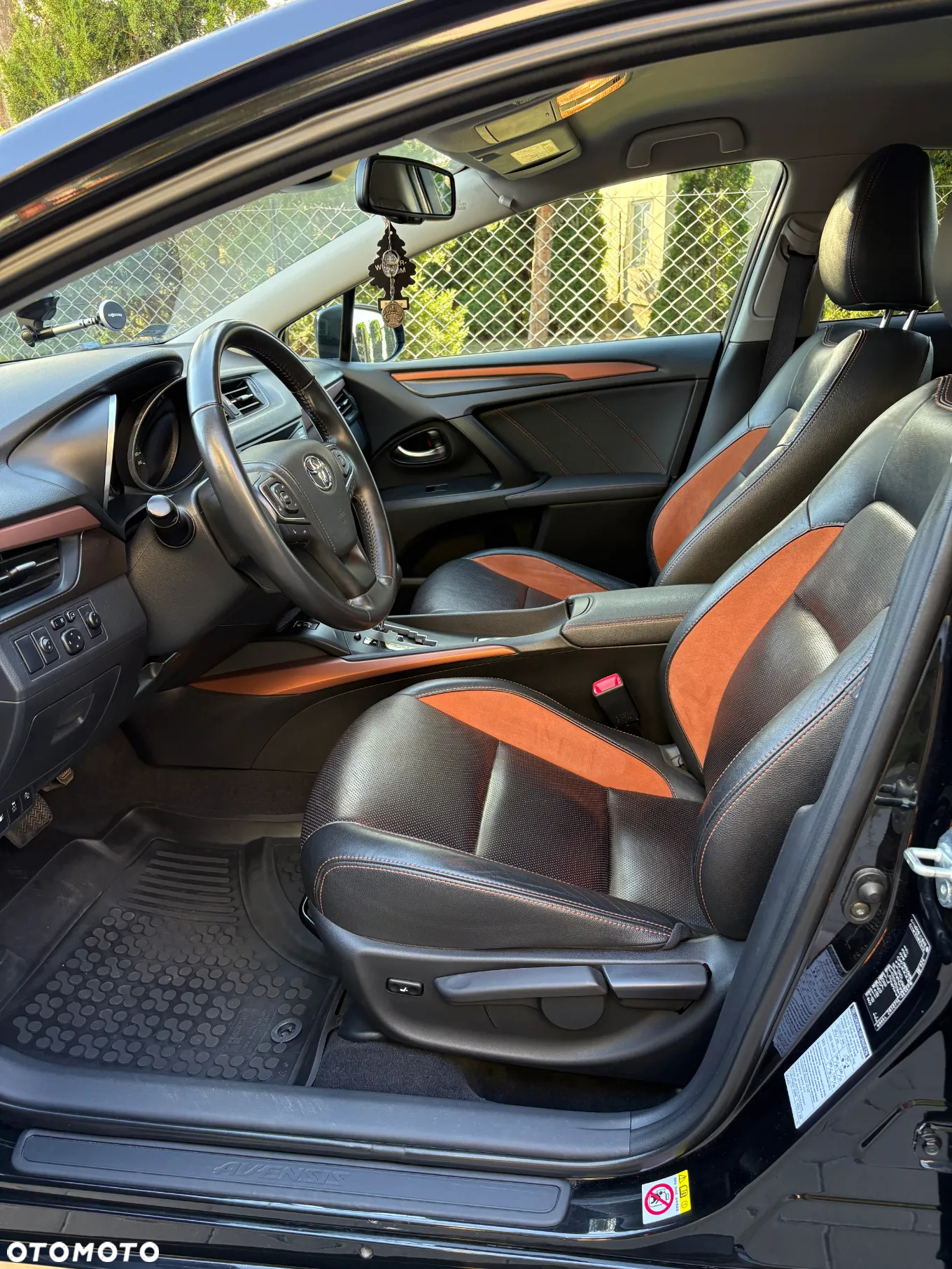 Toyota Avensis 1.8 Premium MS - 5