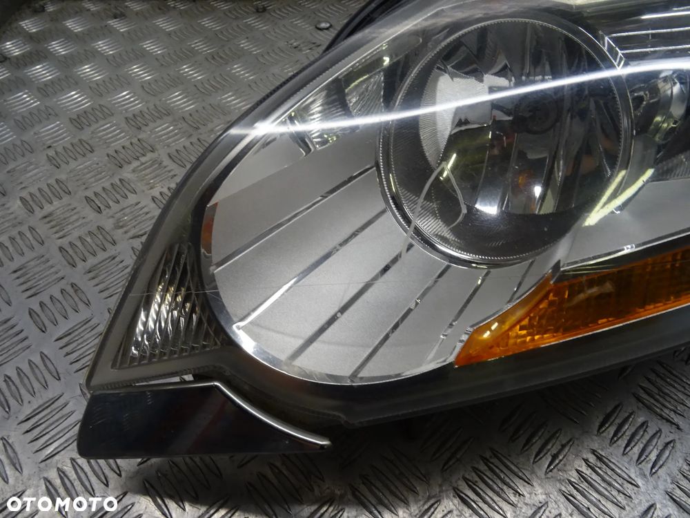 FORD KUGA MK1 08-13 2.0 TDCI 140KM LAMPA PRZEDNIA LEWY PRZÓD 1EJ00969601 - 2