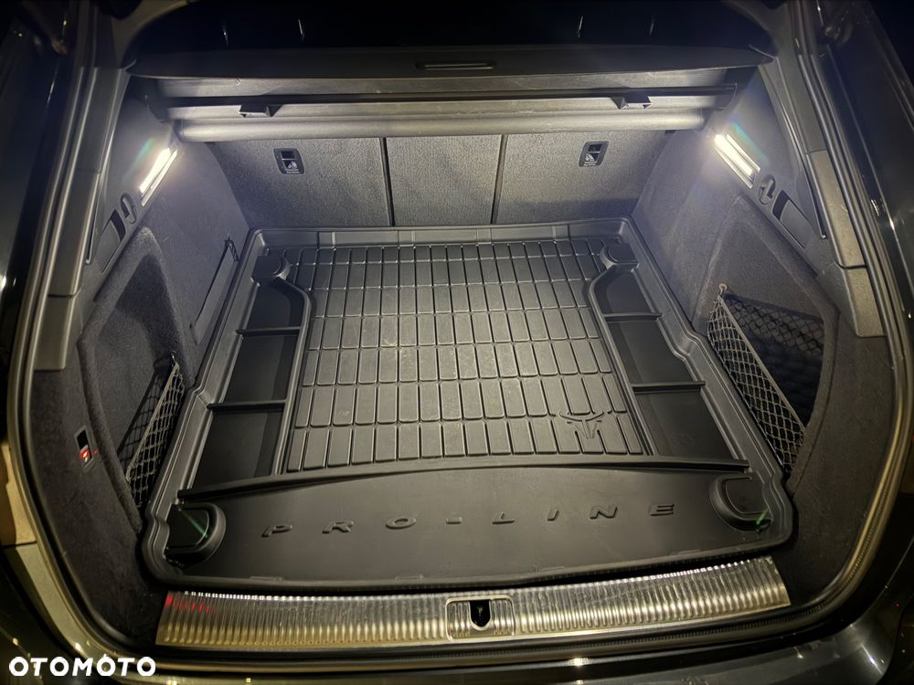 Audi A4 Avant 2.0 TDI Quattro S tronic - 28