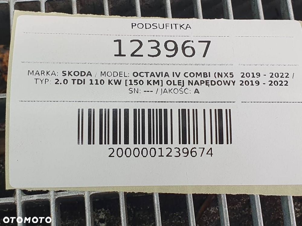 PODSUFITKA CZARNA SKODA OCTAVIA IV KOMBI 2023 EUROPA - 14