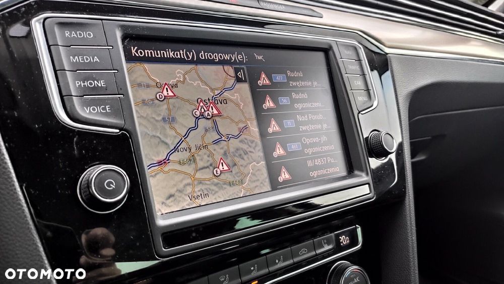 Volkswagen Passat - 24