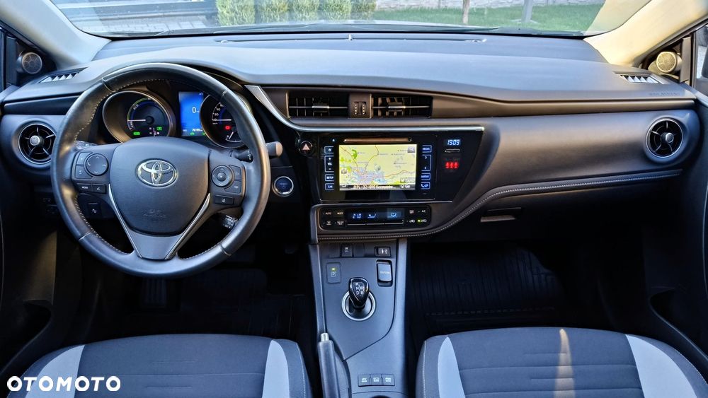 Toyota Auris 1.8 HSD Prestige - 5