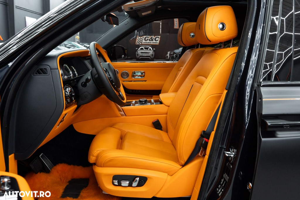 Rolls-Royce Cullinan Standard - 16