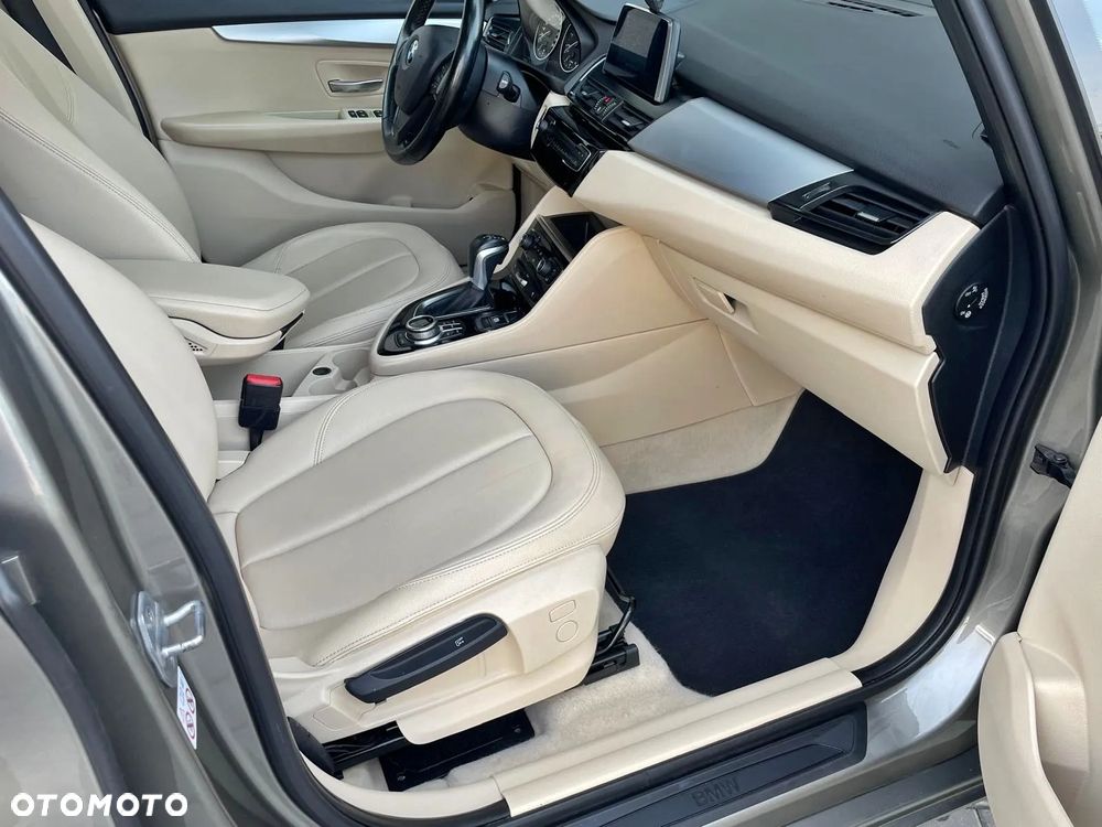 BMW Seria 2 218i Luxury Line - 26