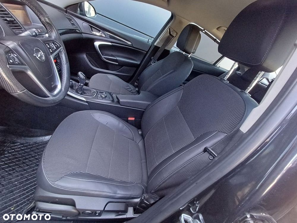 Opel Insignia - 10