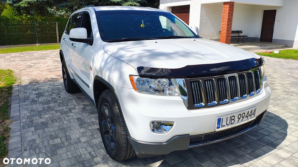 Jeep Grand Cherokee - 29