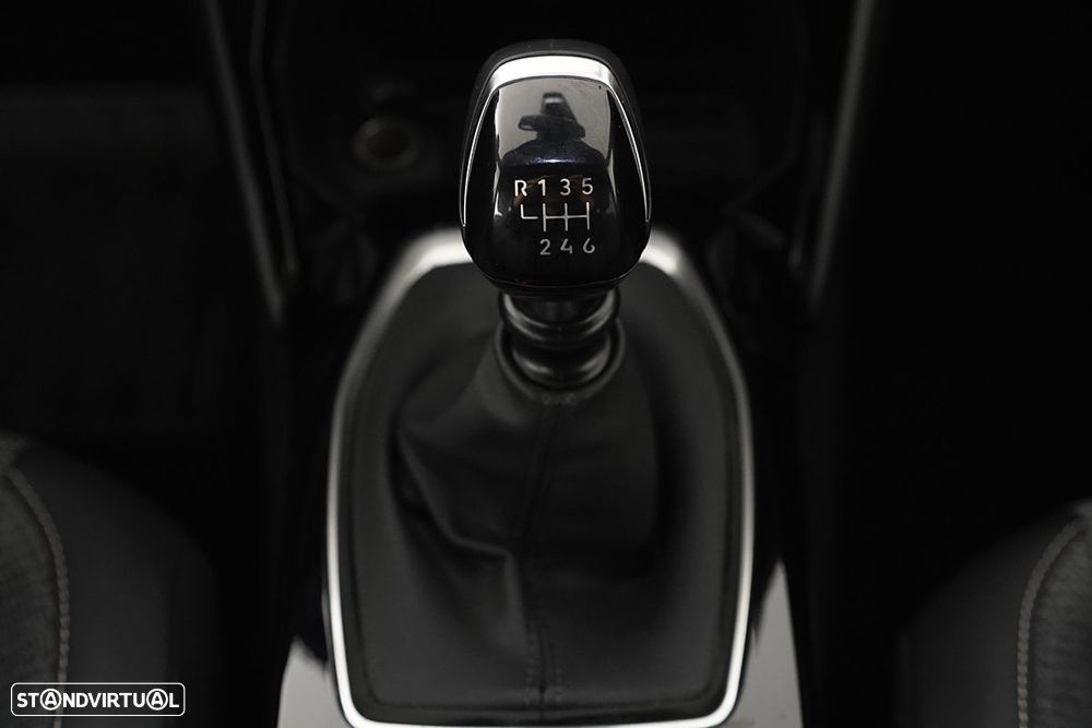 Peugeot 2008 1.2 PureTech Allure - 15