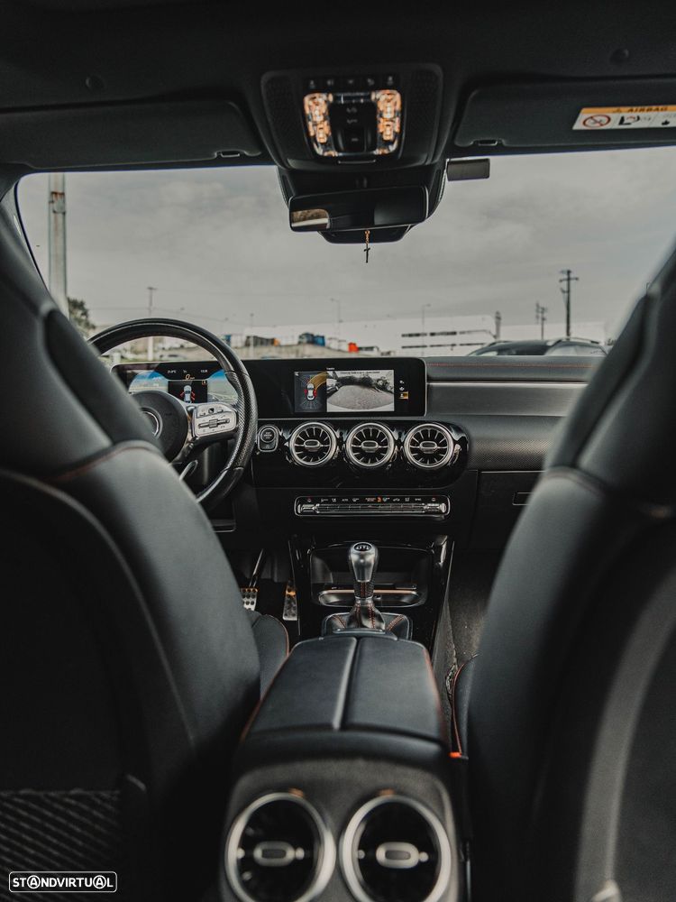Mercedes-Benz CLA 180 - 6