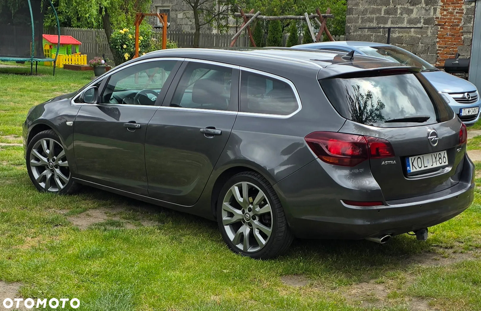 Opel Astra IV 2.0 CDTI Cosmo - 4