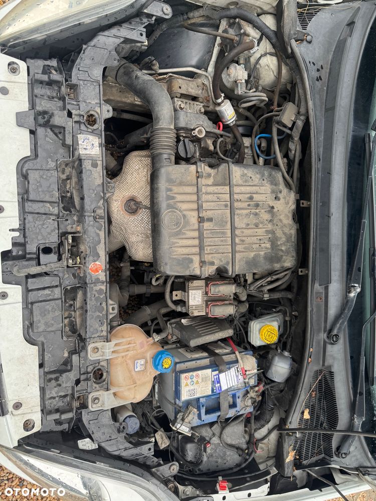 Fiat Punto 1.4 Easy S&S - 17