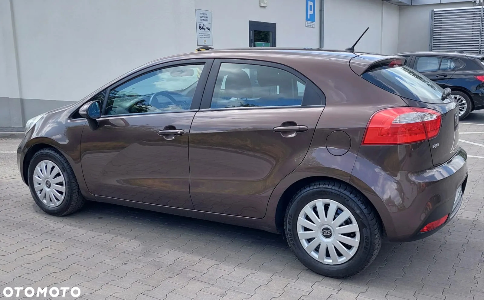 Kia Rio 1.2 Attract - 14