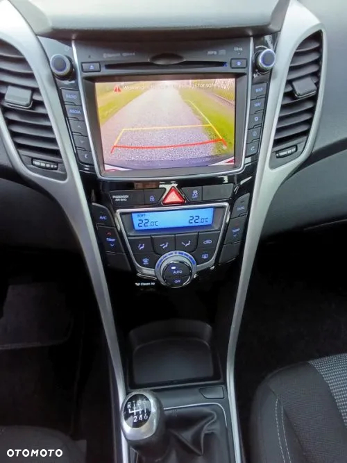 Hyundai i30 1.6 CRDi BlueDrive Premium - 8