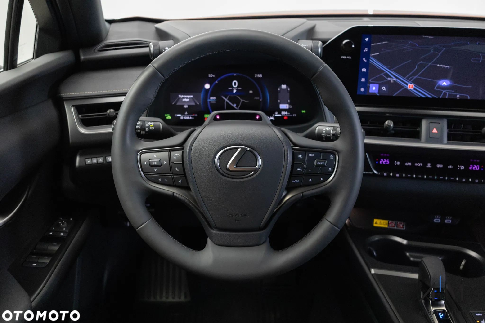 Lexus UX 300h F Sport Design AWD - 14