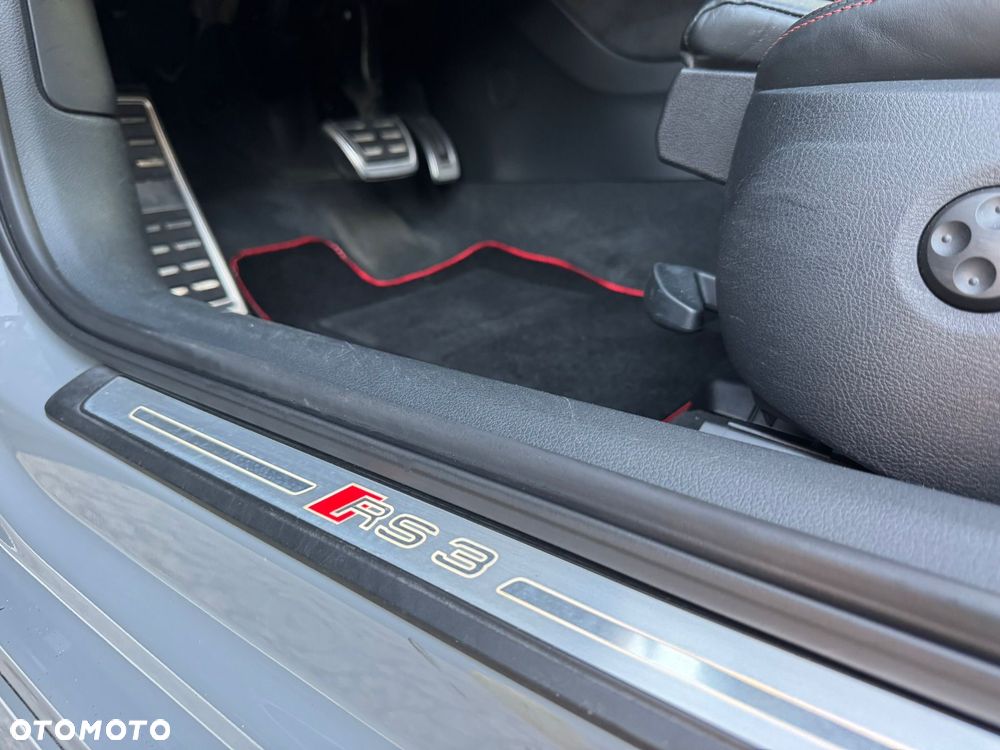 Audi RS3 Sportback S tronic - 23