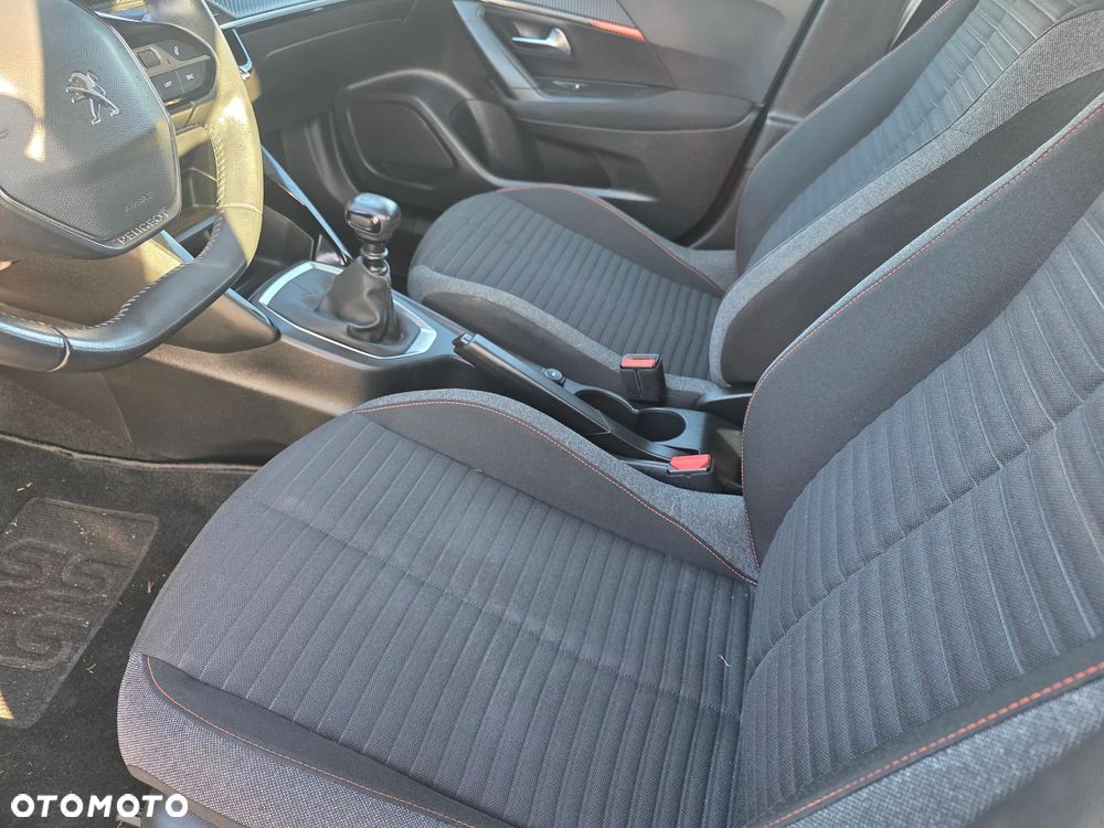 Peugeot 2008 TURBO 100 Business - 12