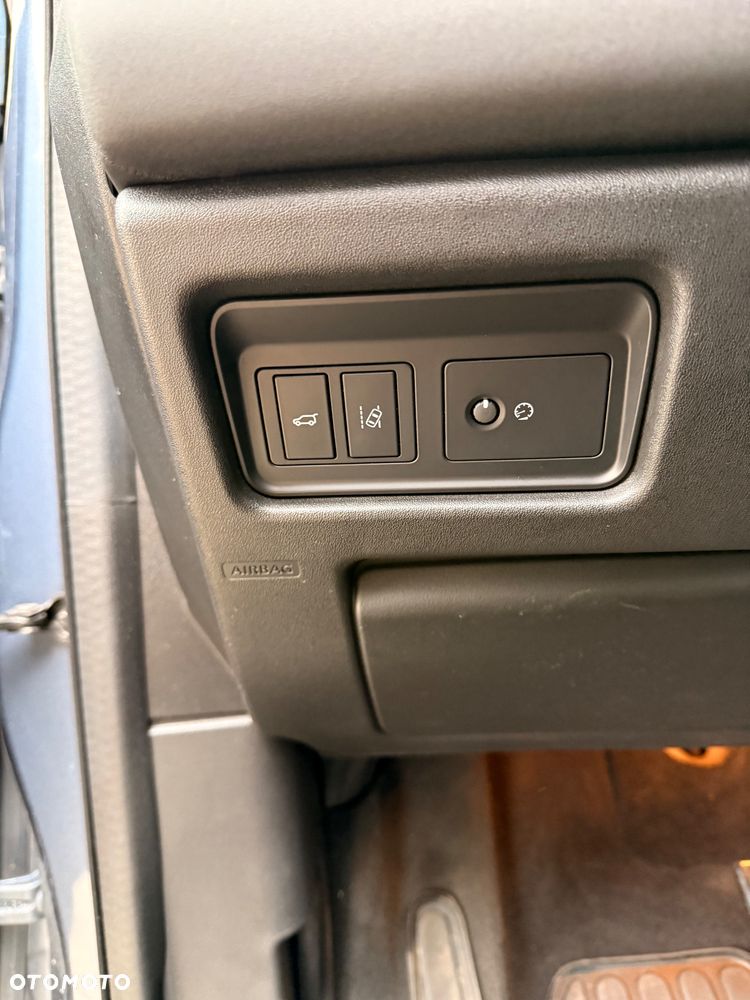 Land Rover Discovery Sport 2.0 D150 HSE - 11