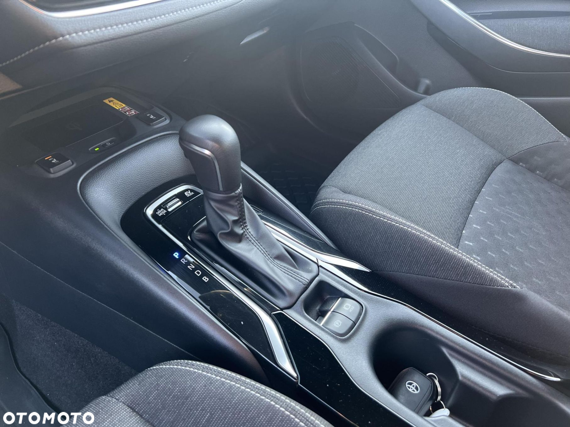Toyota Corolla 1.8 Hybrid Comfort - 15