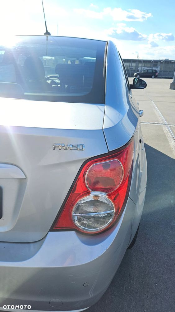 Chevrolet Aveo - 10