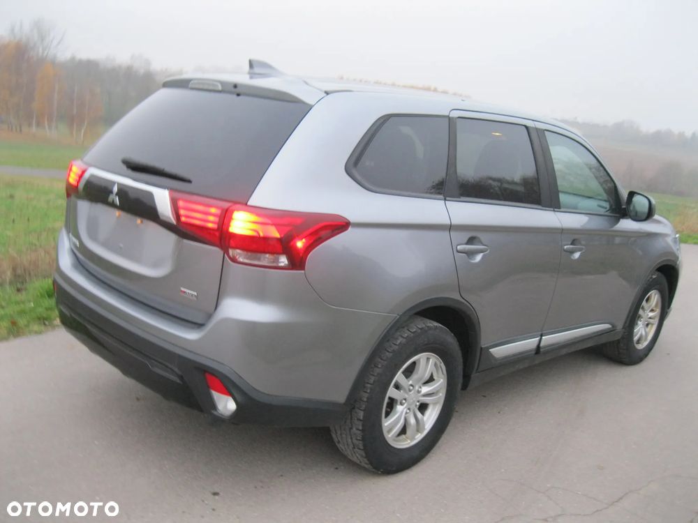 Mitsubishi Outlander 2.4 4WD CVT Instyle - 5