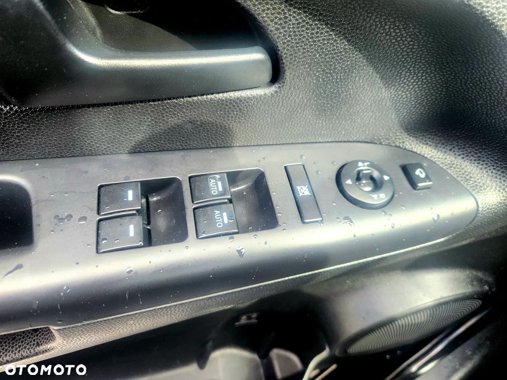 Kia Venga 1.6 CRDi 128 Edition 7 - 33