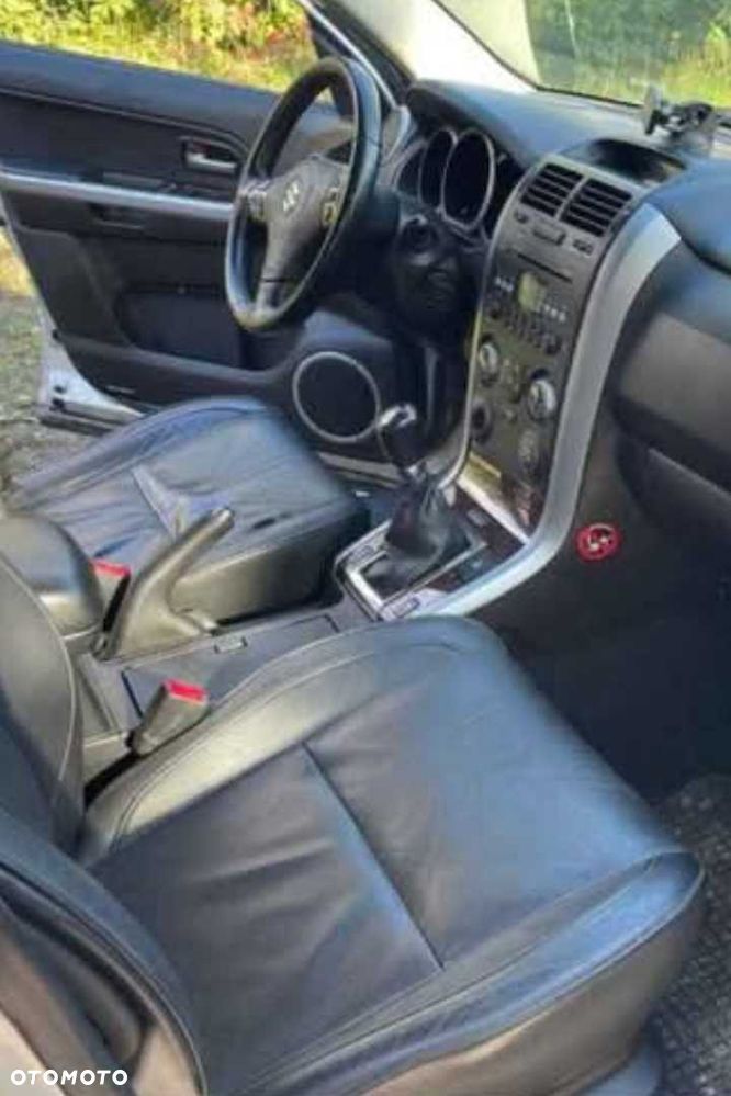 Suzuki Vitara - 3