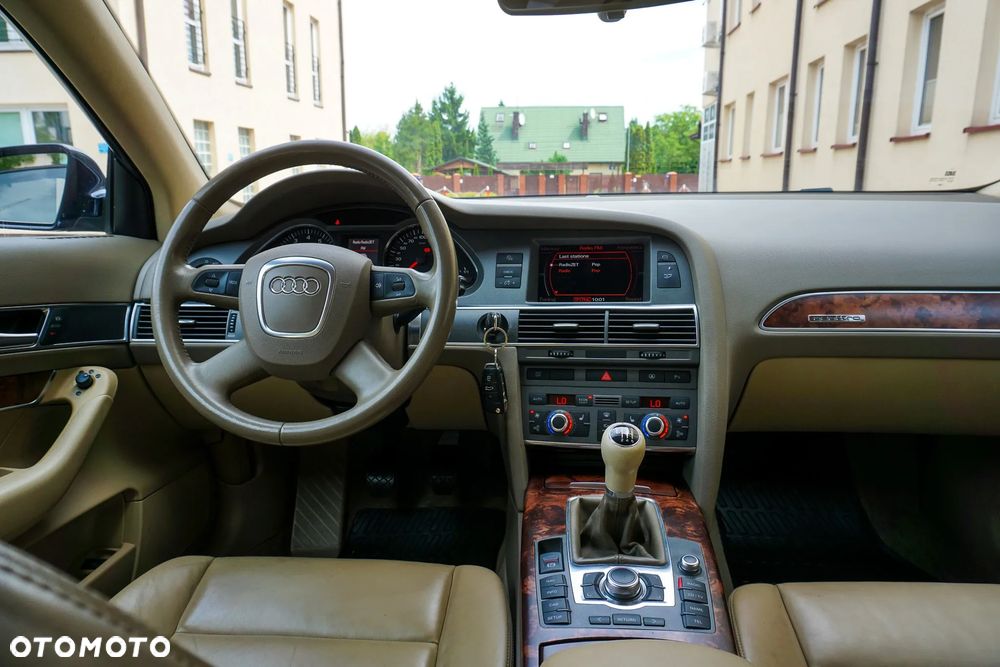 Audi A6 Limousine 2.4 Quattro - 22