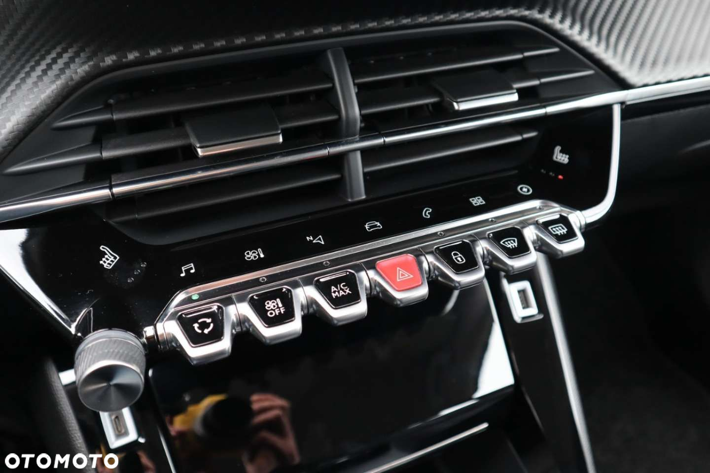 Peugeot 2008 Elektro Allure - 30