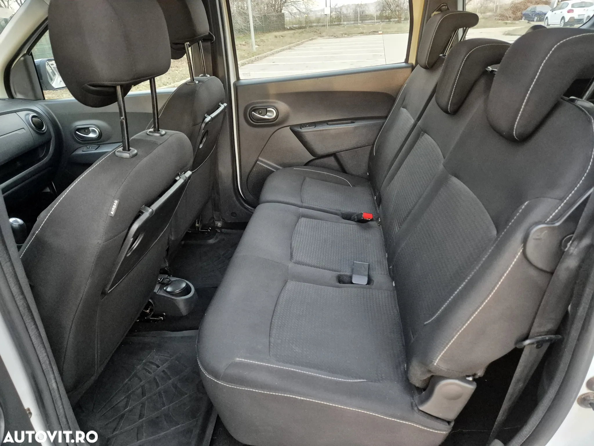 Dacia Lodgy 1.6 SCe Laureate - 17