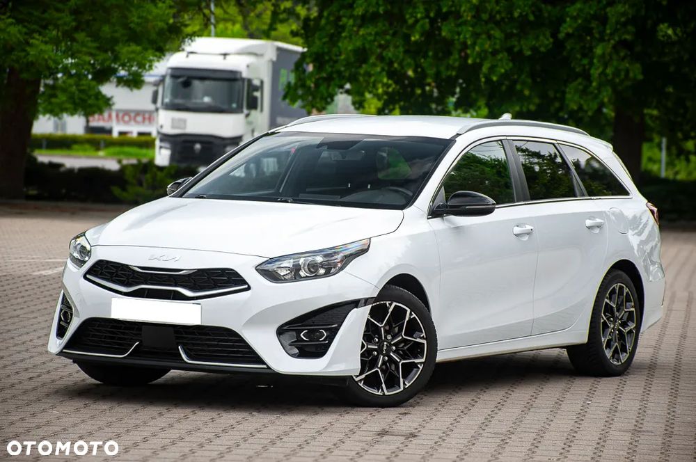 Kia Ceed 1.6 CRDi mHEV GT-Line DCT - 8