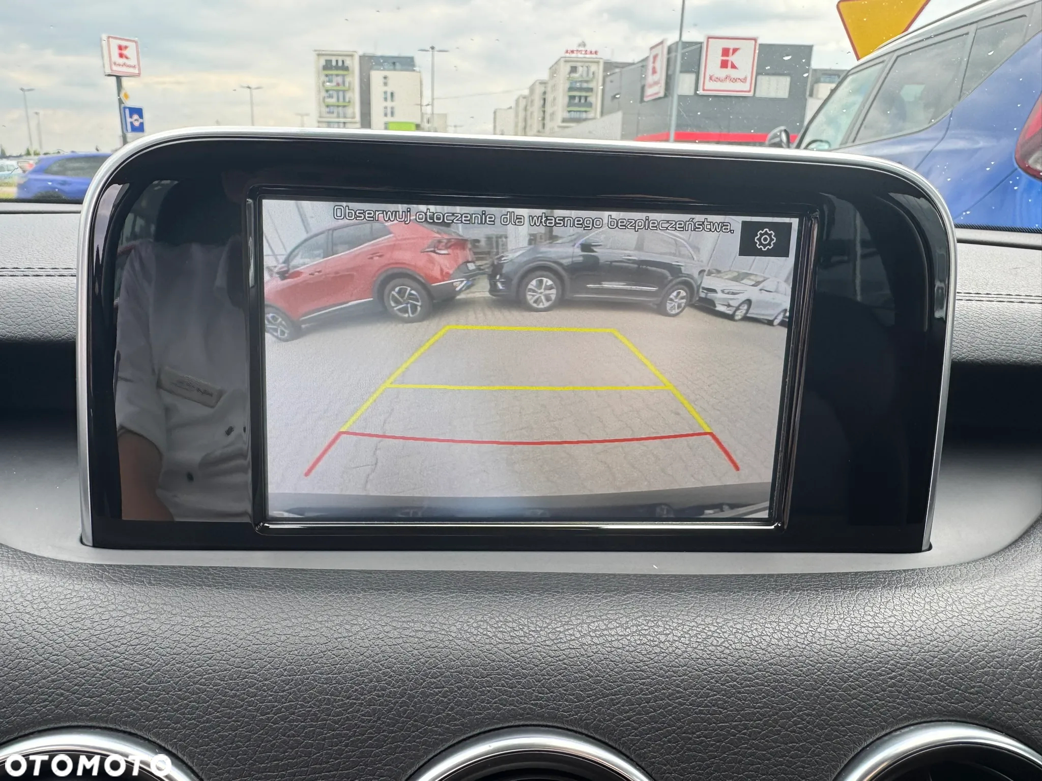 Kia Stinger 2.0 T-GDI L - 17