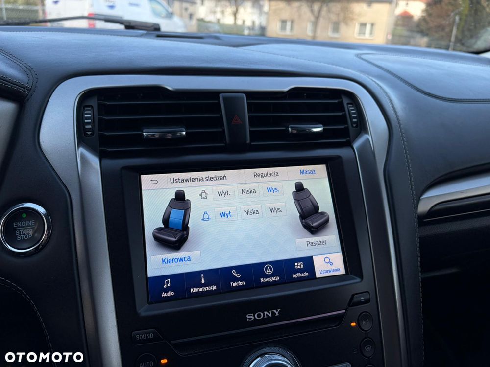 Ford Mondeo SW 2.0 Hybrid Vignale - 32