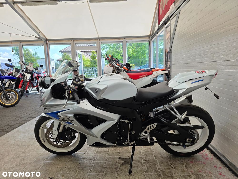 Suzuki GSX-R - 4