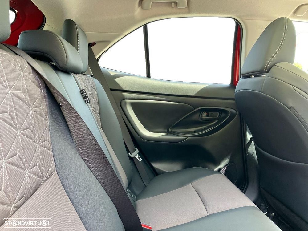 Toyota Yaris Cross 1.5 HDF Luxury - 7