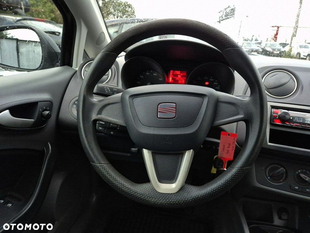 Seat Ibiza 1.4 16V Reference - 27