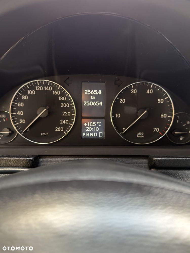 Mercedes-Benz Inny - 6