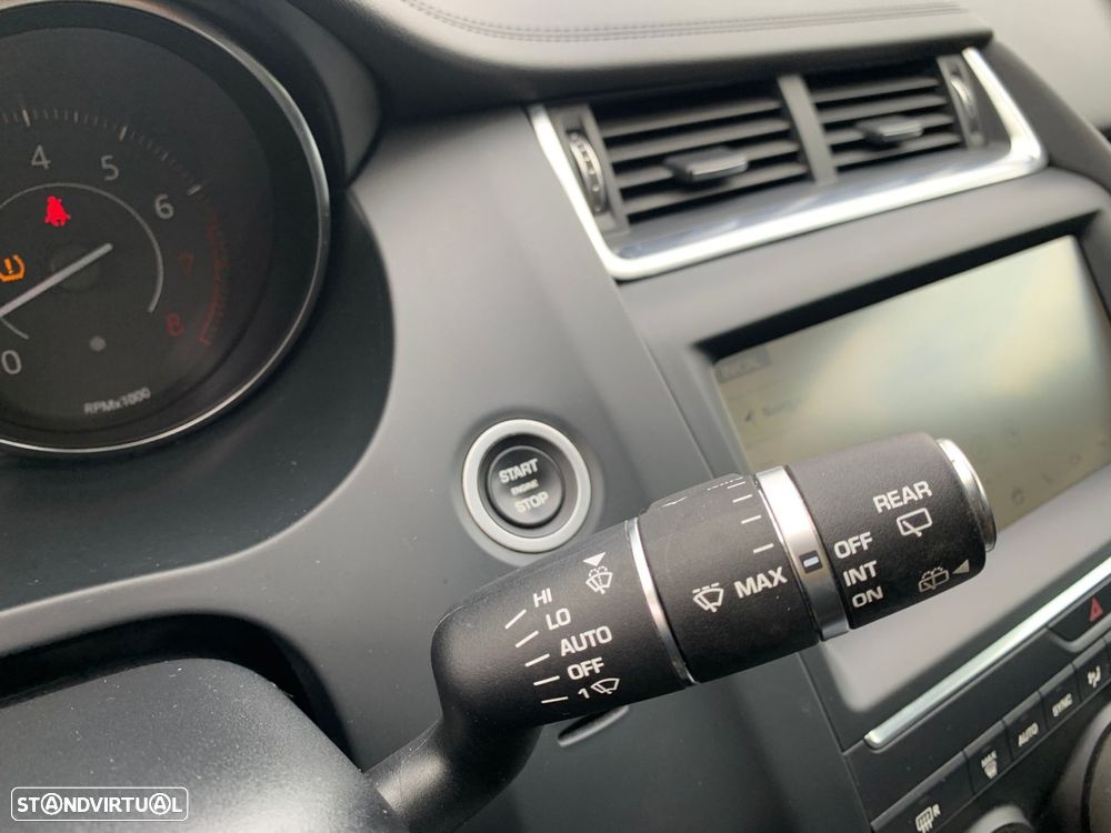 Jaguar E-Pace 2.0 P250 R-Dynamic S AWD Aut. - 39