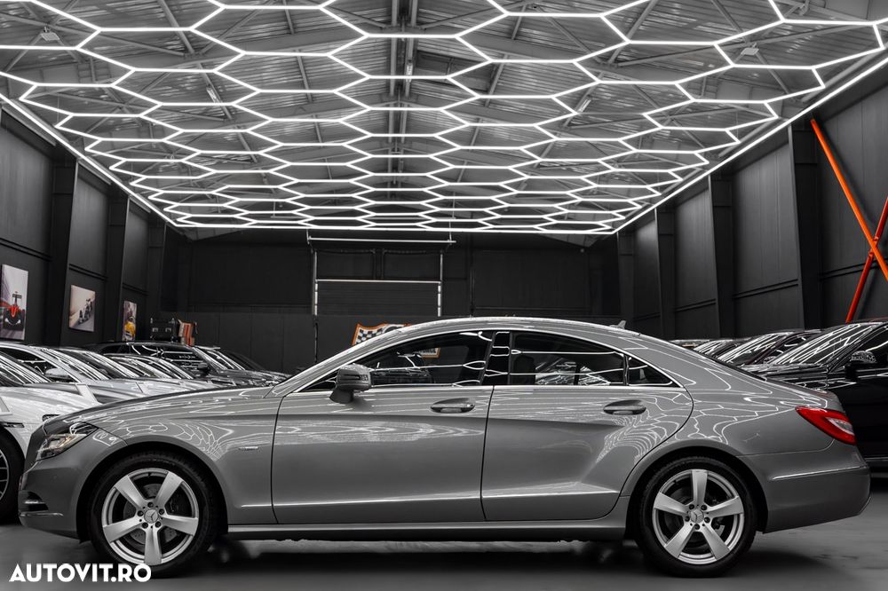 Mercedes-Benz CLS 250 CDI DPF BlueEFFICIENCY 7G-TRONIC - 31