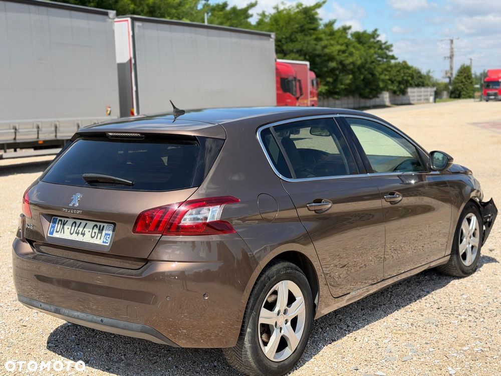 Peugeot 308 - 5