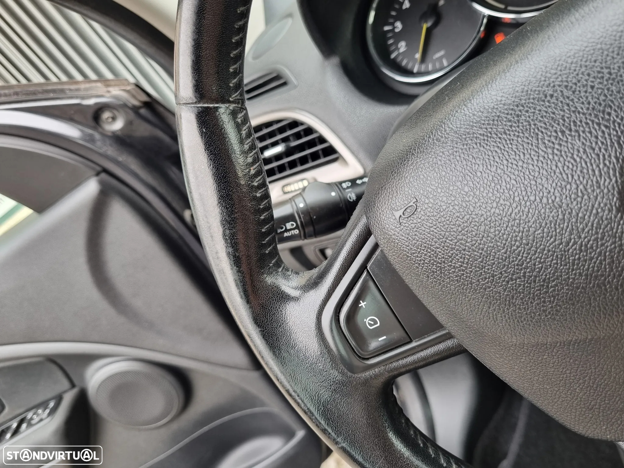 Renault Mégane Sport Tourer 1.5 dCi Confort SS - 15