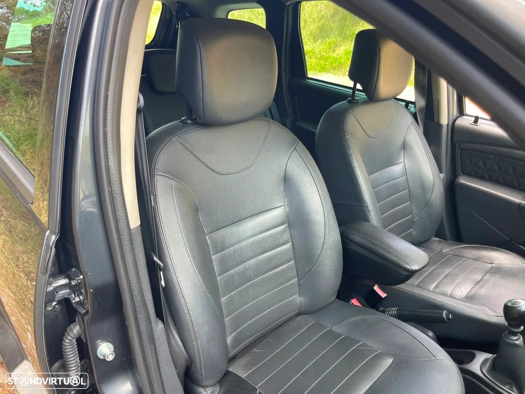 Dacia Duster 1.5 dCi SL Urban Explorer - 38