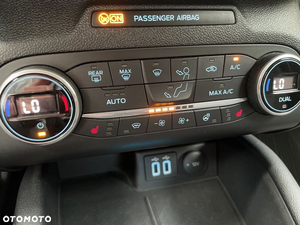 Ford Focus SW 1.0 EcoBoost Titanium X - 25