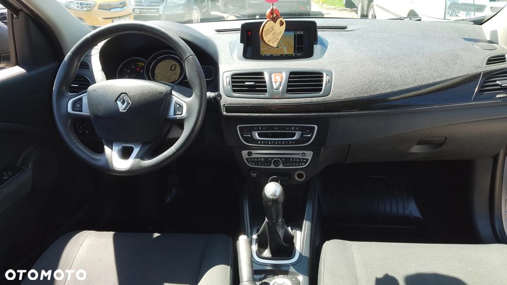 Renault Megane dCi 90 FAP Paris - 8