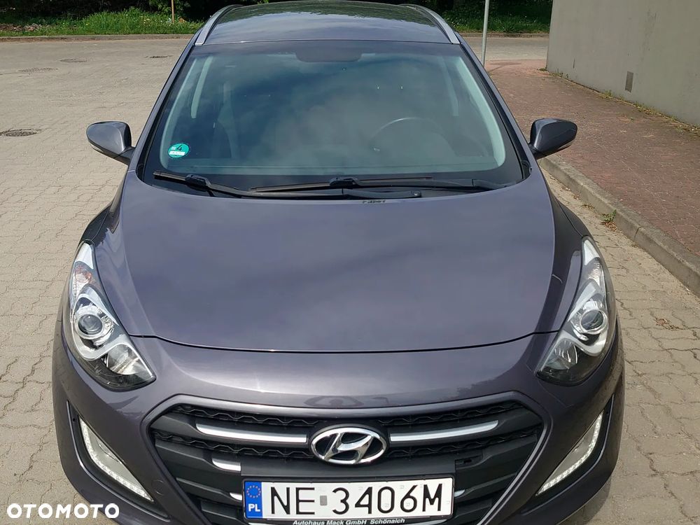 Hyundai i30 blue Kombi 1.6 GDi Passion - 12