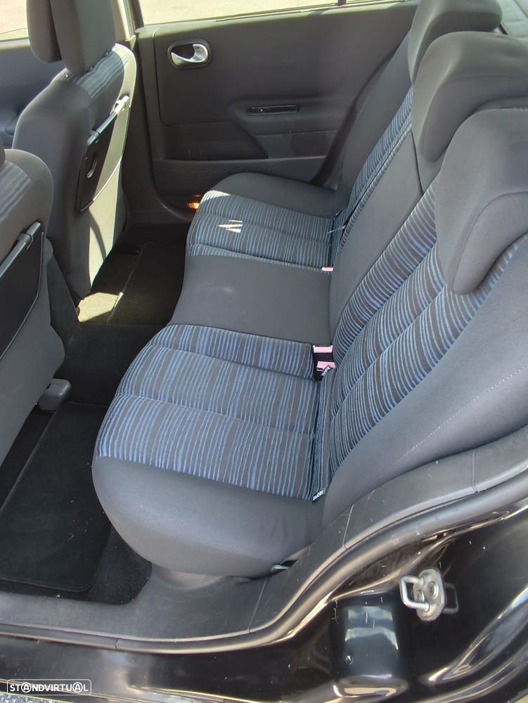 Renault Mégane Break 1.5 dCi Dynamique - 5